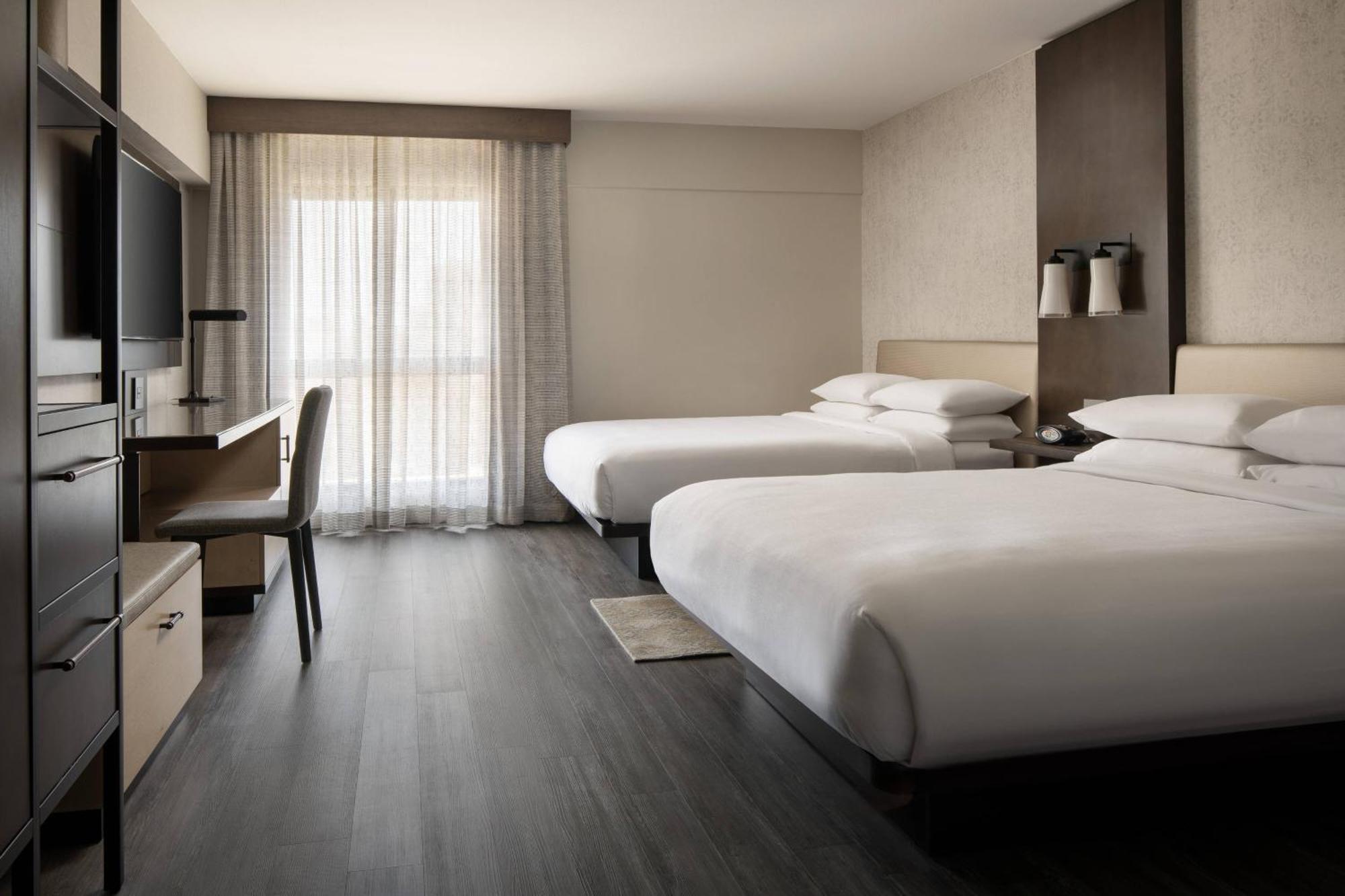 Marriott Riverside At The Convention Center Exterior foto