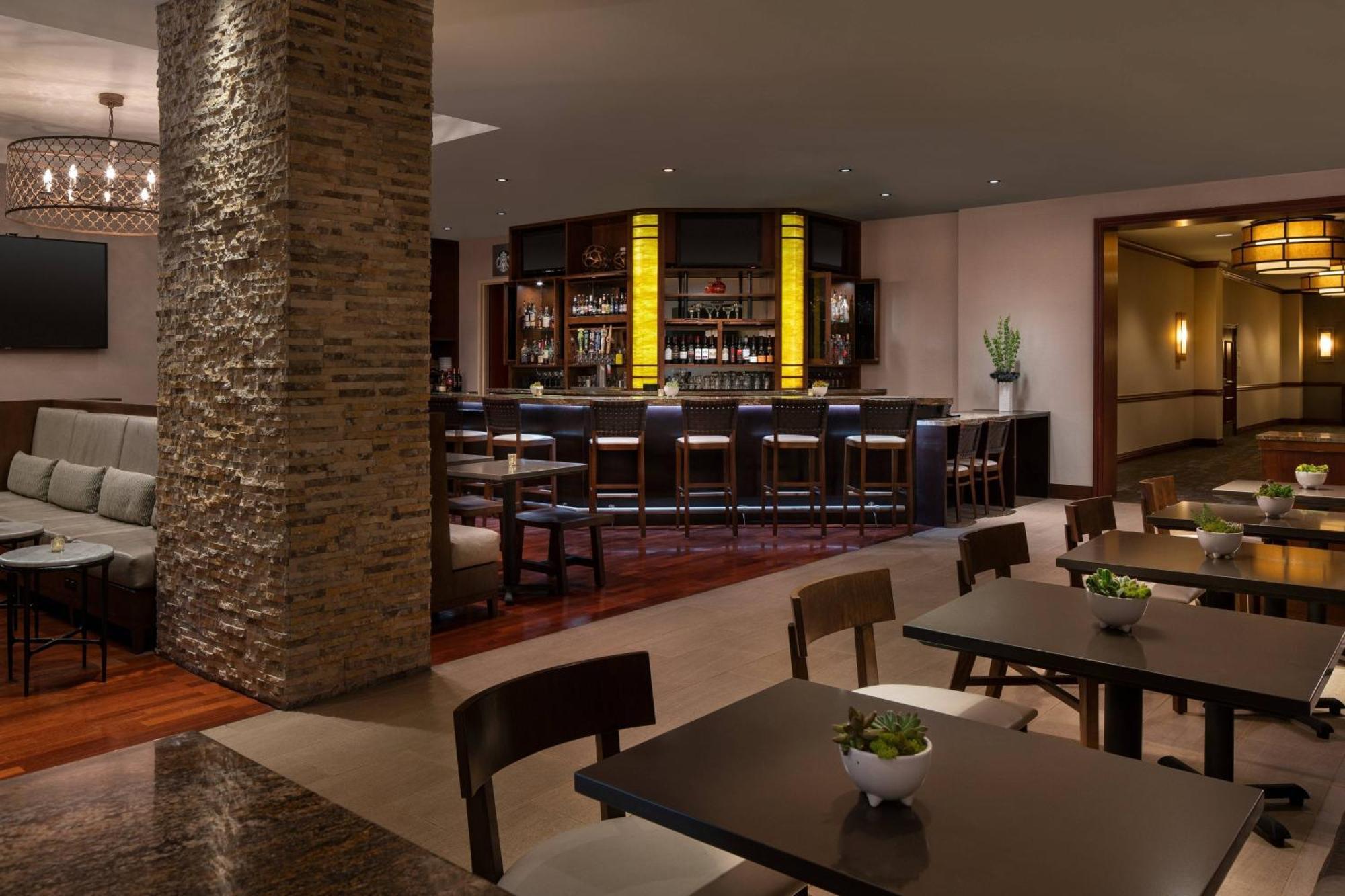 Marriott Riverside At The Convention Center Exterior foto