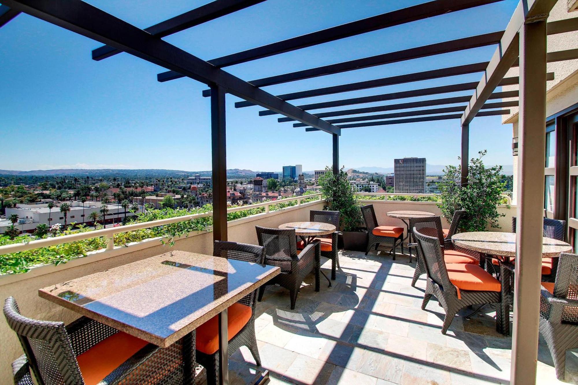 Marriott Riverside At The Convention Center Exterior foto