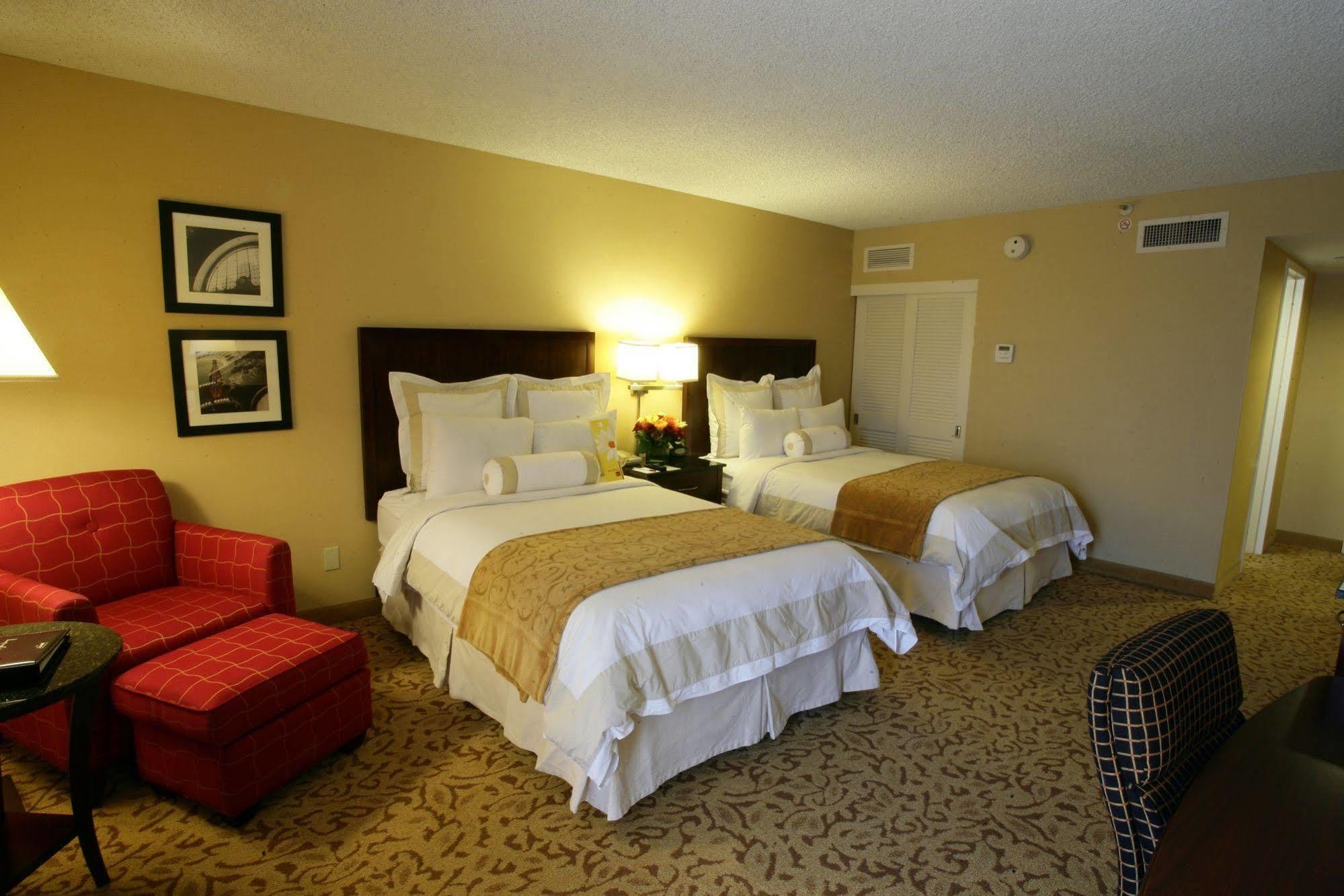 Marriott Riverside At The Convention Center Exterior foto